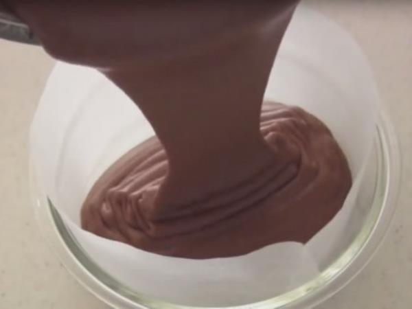 Najhitrejša in najlažja čokoladna torta